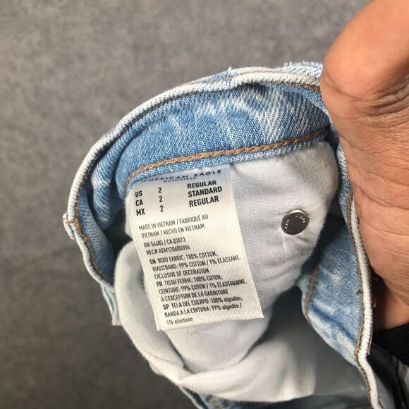 AMERICAN EAGLE Women's Highest Rise 90s Boyfriend Distressed  2 Reg Light Wash - Picture 8 of 11